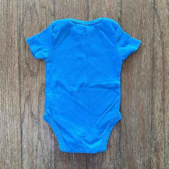 4/$10 Cloud Island onesie bodysuit 3-6 months - Picture 3 of 4